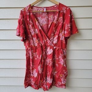 Flower Jumper shorts size: XL